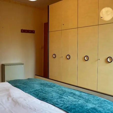 Bequem Privatzimmer In Einer Wohnung-gladbeck Homestay